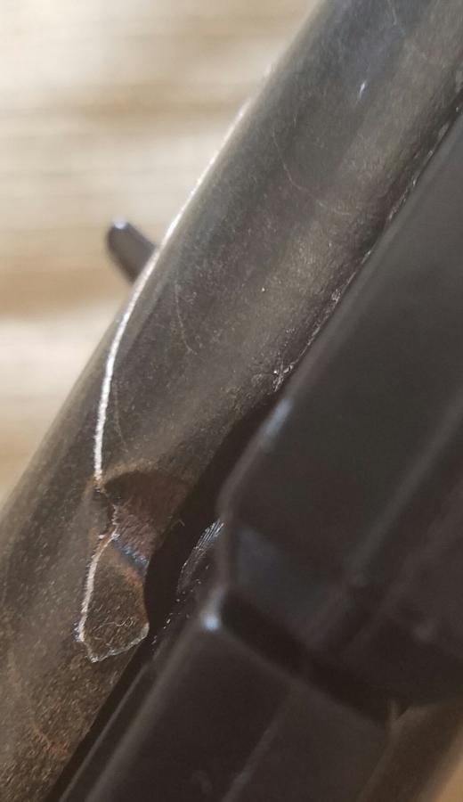 853 cracked stock